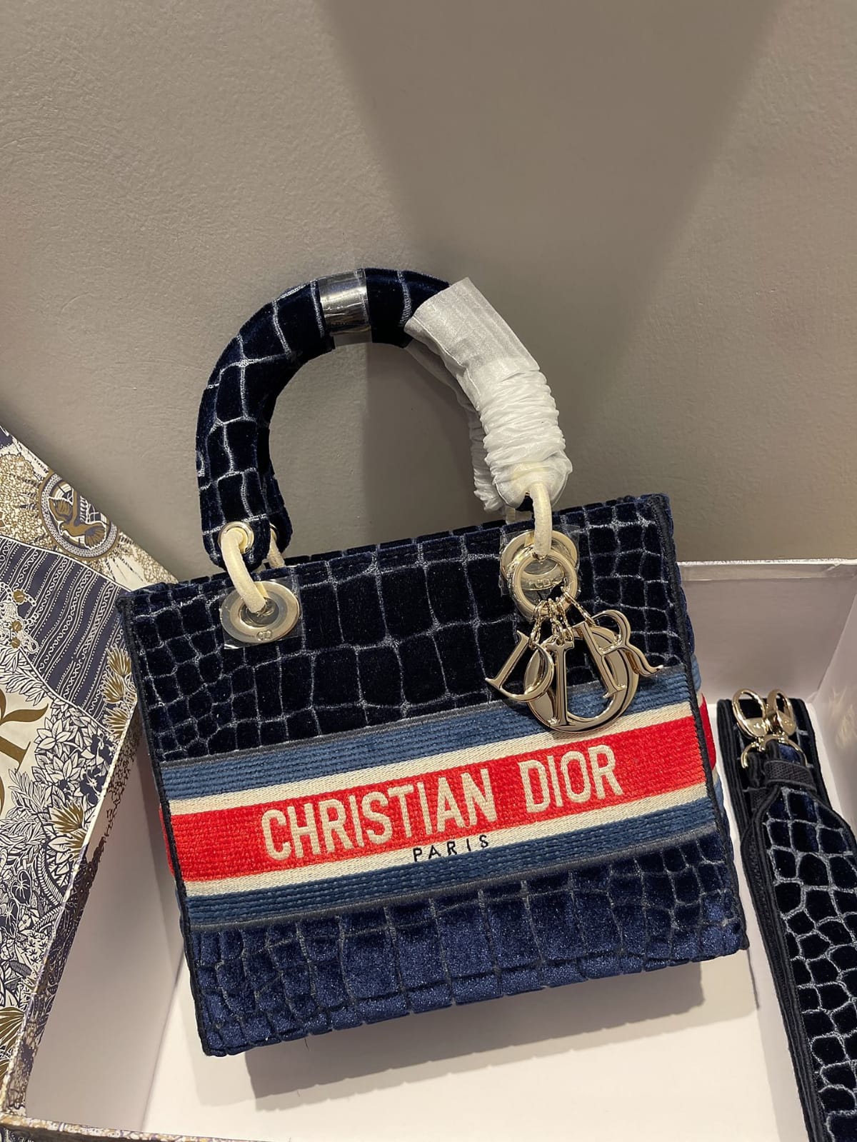 Lady Dior mini – JOOLEE Brands